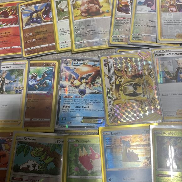 Pokemon cards TCG ~ Celebrations Lot Of 60+ Cards Mint/NM - With Sleeves And Tin - Picture 13 of 15